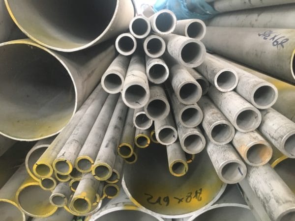 Ống Đúc Inox Phi 18