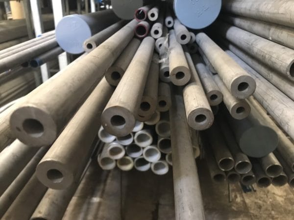 Ống Đúc Inox Phi 22