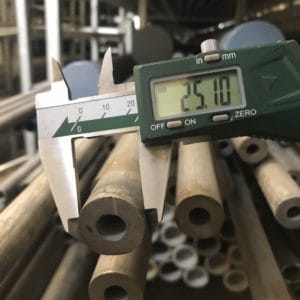 Ống Đúc Inox Phi 25