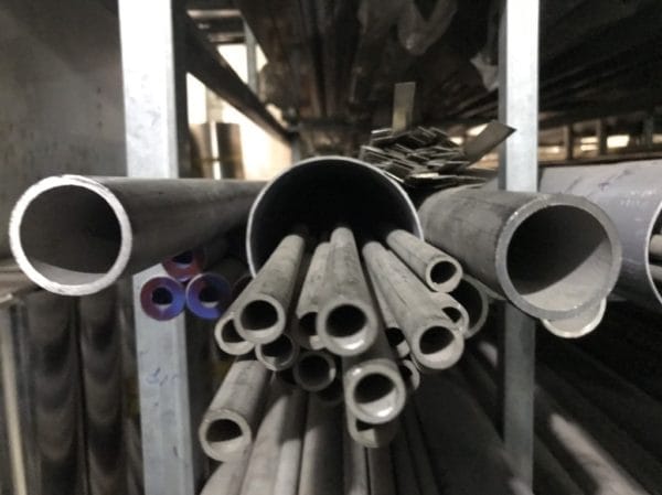 Ống Đúc Inox 304 Phi 14