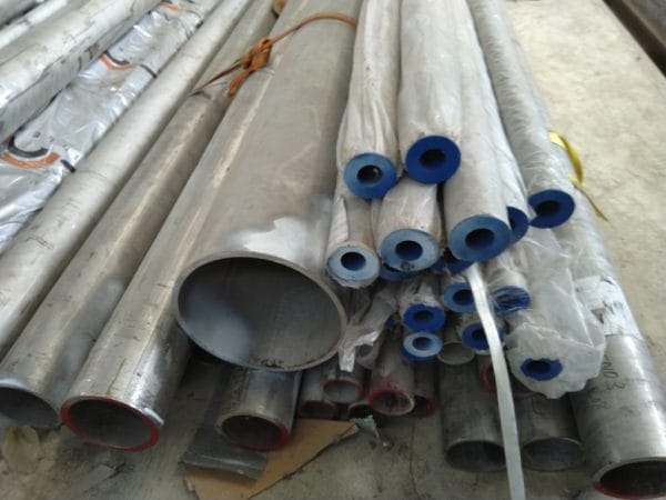 Ống Đúc Inox Phi 54