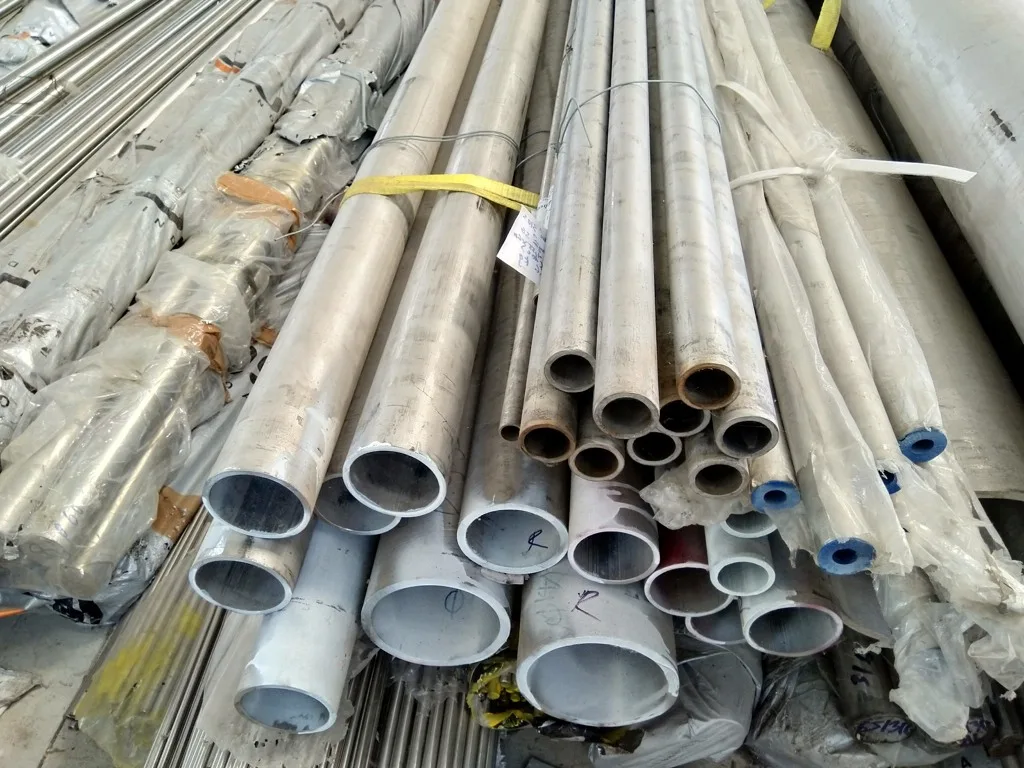 Ống Đúc Inox Phi 67